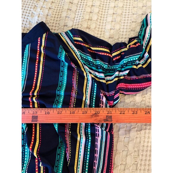 Cato Est 1946 Blouse Size 14 16W Top V Neck Green Pink 3/4 Sleeves  Hi Low Hem - Picture 9 of 10